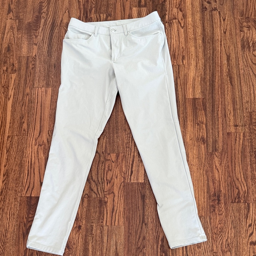 Lululemon Men's Beige ABC Slim 5 Pocket Pants 32x34